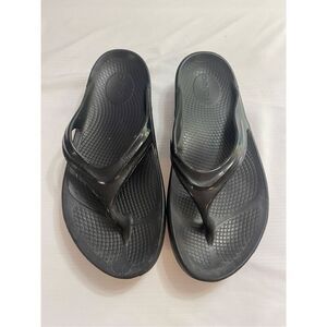 OOFOS Original Womens Recovery Flip Flops Black Sandals Size 8 Women